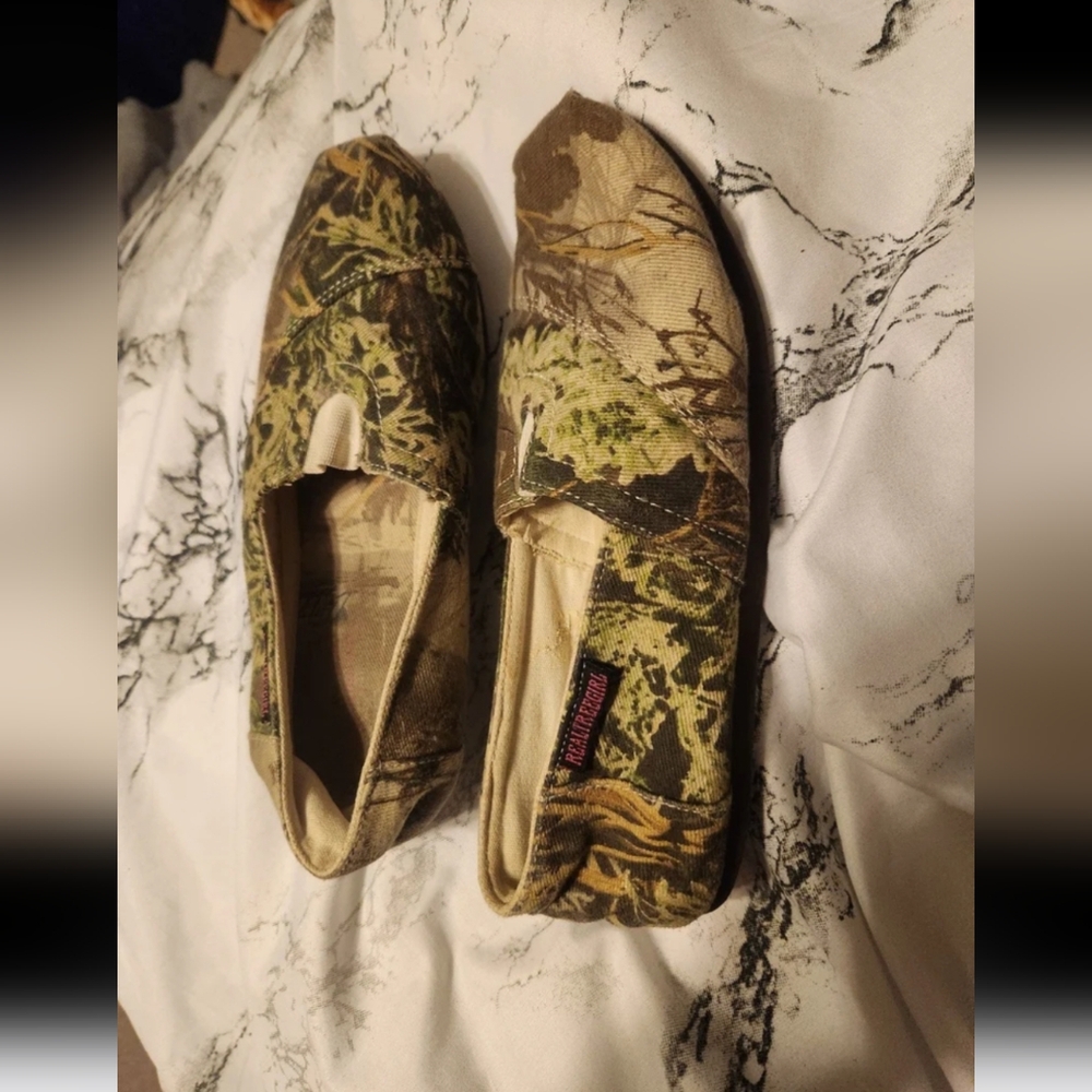 Realtree Slip Ons